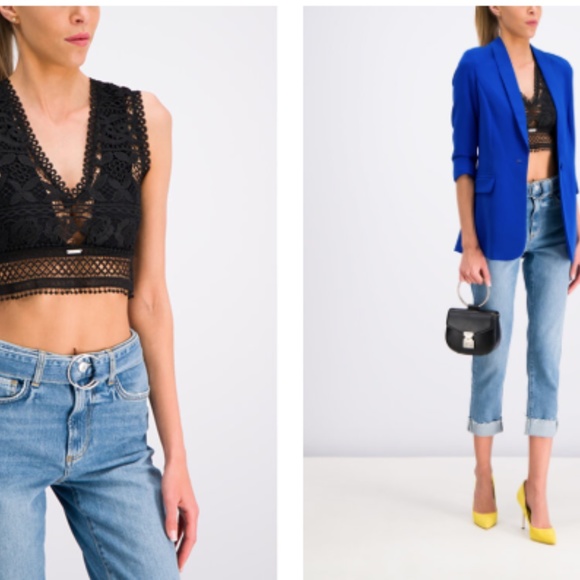 Guess Tiffany Black Lace Crop V Neck Top Sz M EUC - Picture 3 of 16